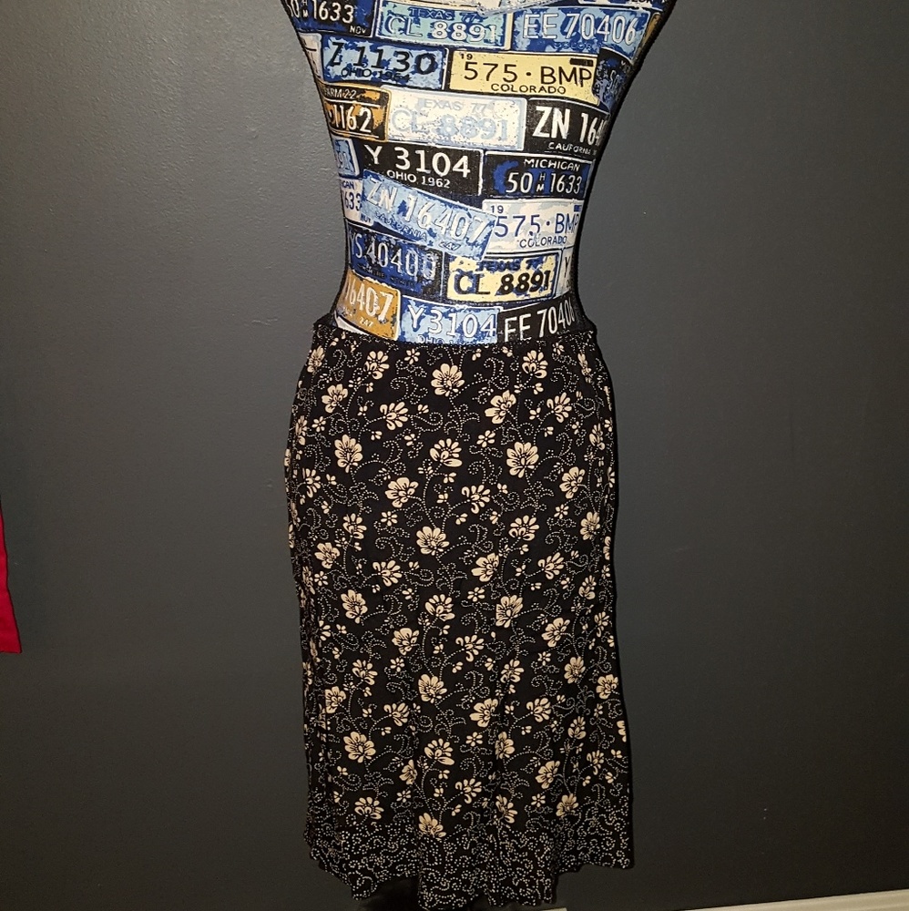Old Navy Women's Skirt